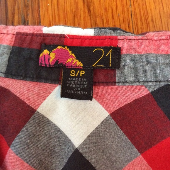 Forever 21 Plaid Button-Up - Picture 3 of 3